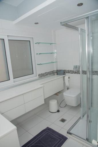Theodore'S Maisonette Next To The Metro Station Atenas Exterior foto